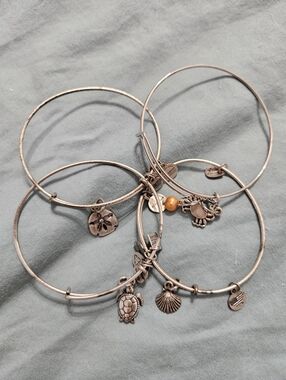 Curated Boho Sea Life (4) Stackable Silver Charm Bangle Bracelet Set